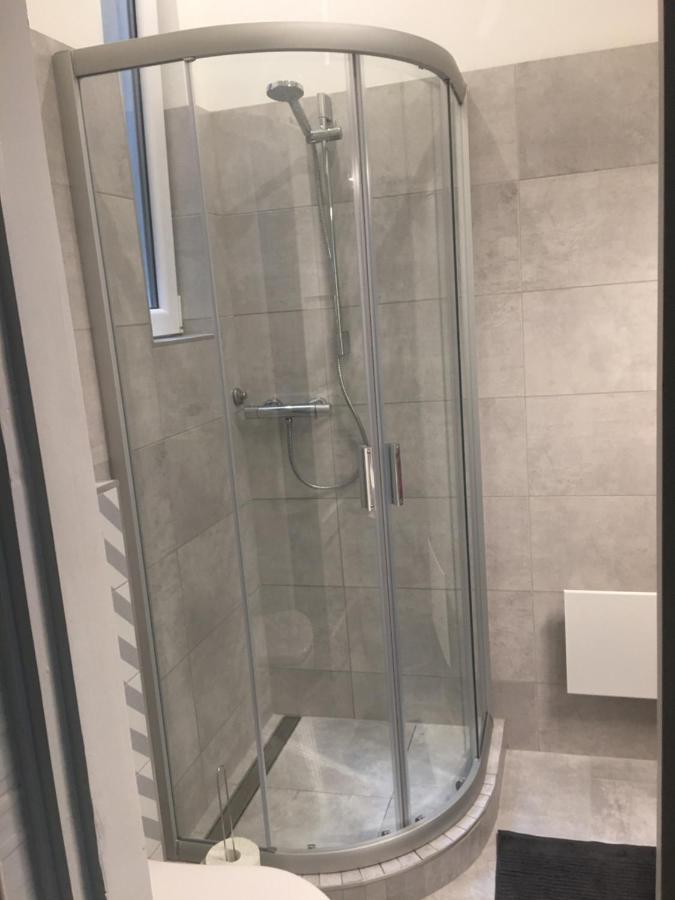 Kalman Apartman Budapest Exteriör bild